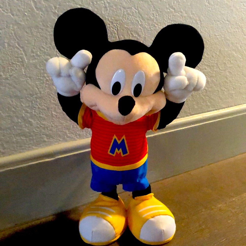 Disney Dancing Mickey